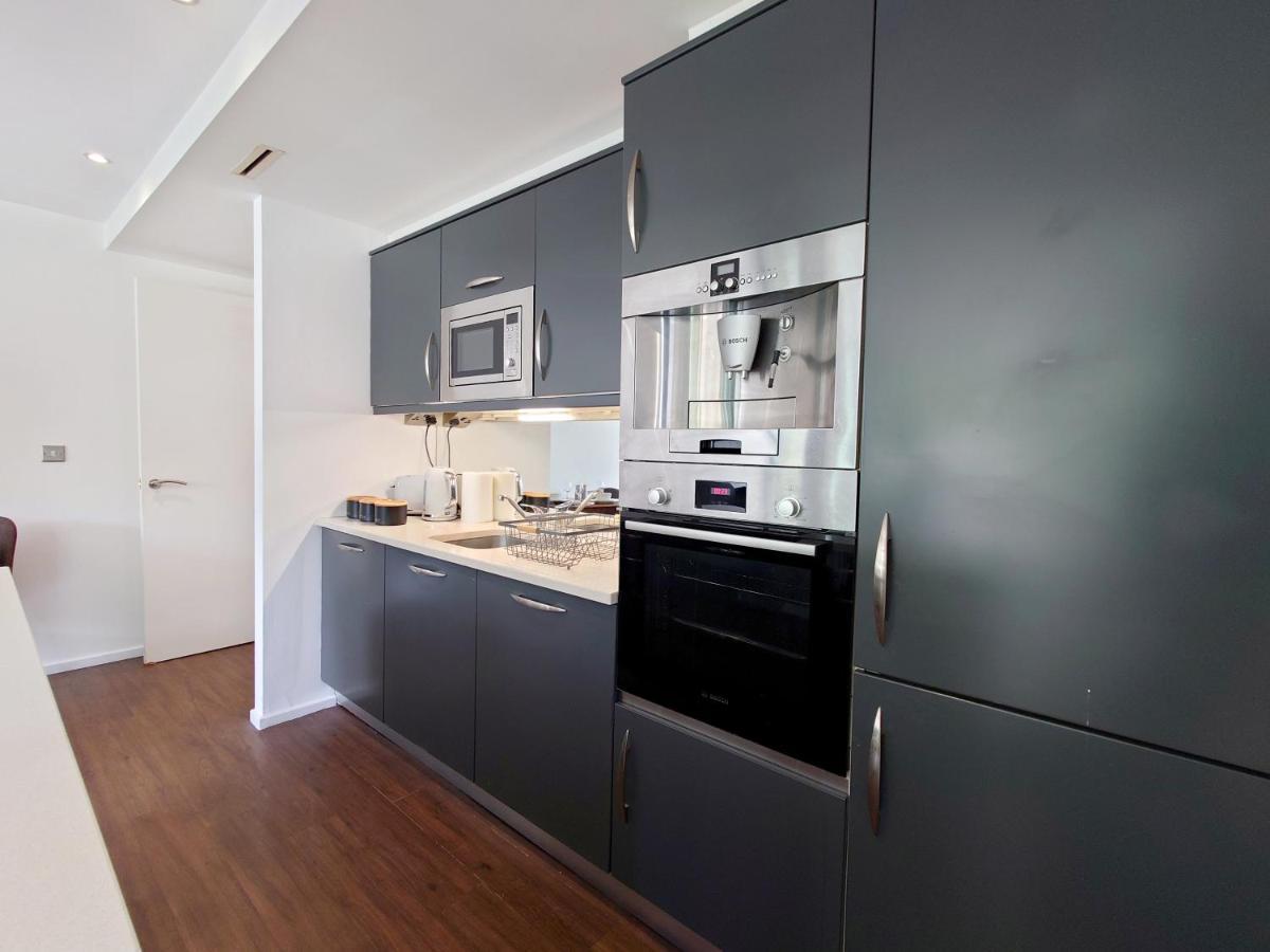 Fully Serviced Two Bed Apartment By Excel & O2 London Eksteriør billede